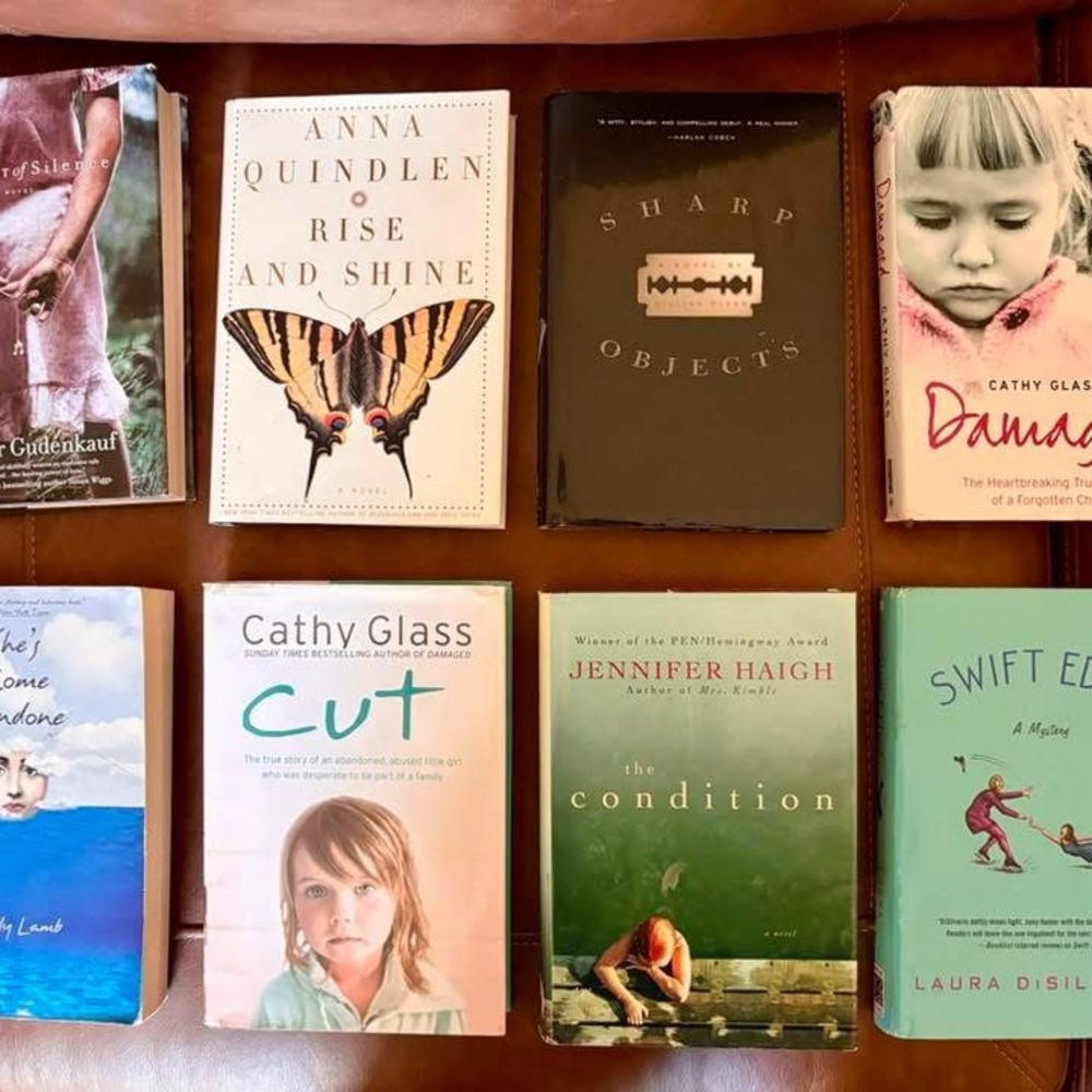 Assorted Book Collection - Picture 4 of 12